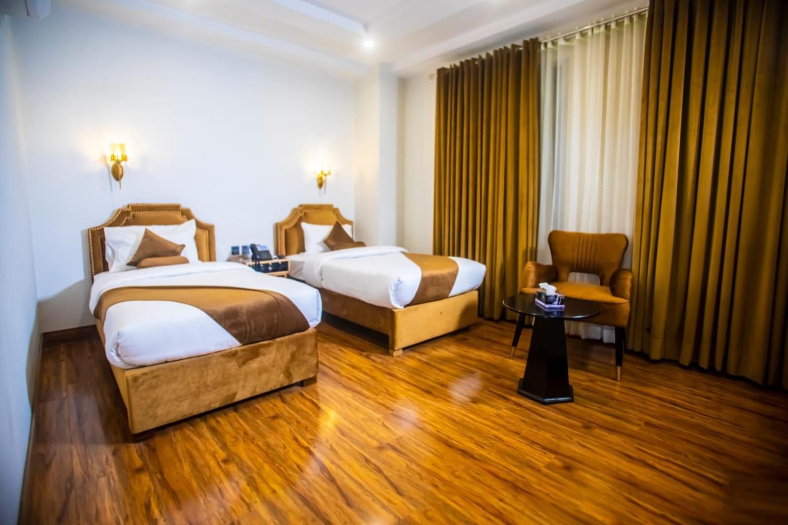 The Rich Hotel & Apartments Lahore Exterior photo